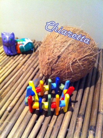 Bracciale colorato in legno